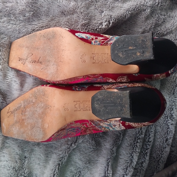 John Fluevog Baroness boot in red jacquard - Picture 5 of 7